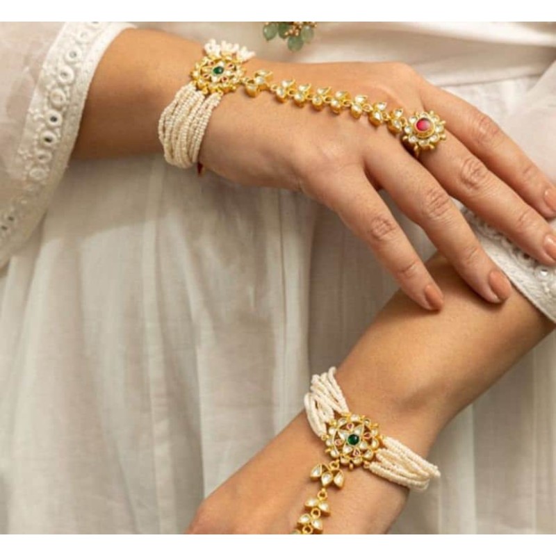 Buy Gold Polki Hath Paan/bracelet/haath Phool/hathh Panja/finger Hand  Bracelet/bridal Jewelry/hand Harness/indian Hand Jewelry/wedding Jewelry  Online in India - Etsy